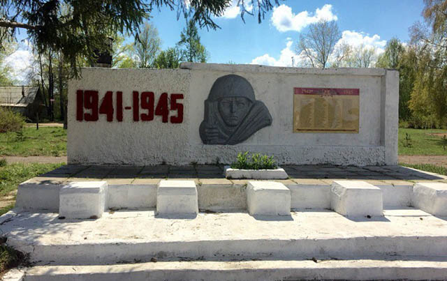 Восстановление памятника павшим воинам в селе Красный Оселок